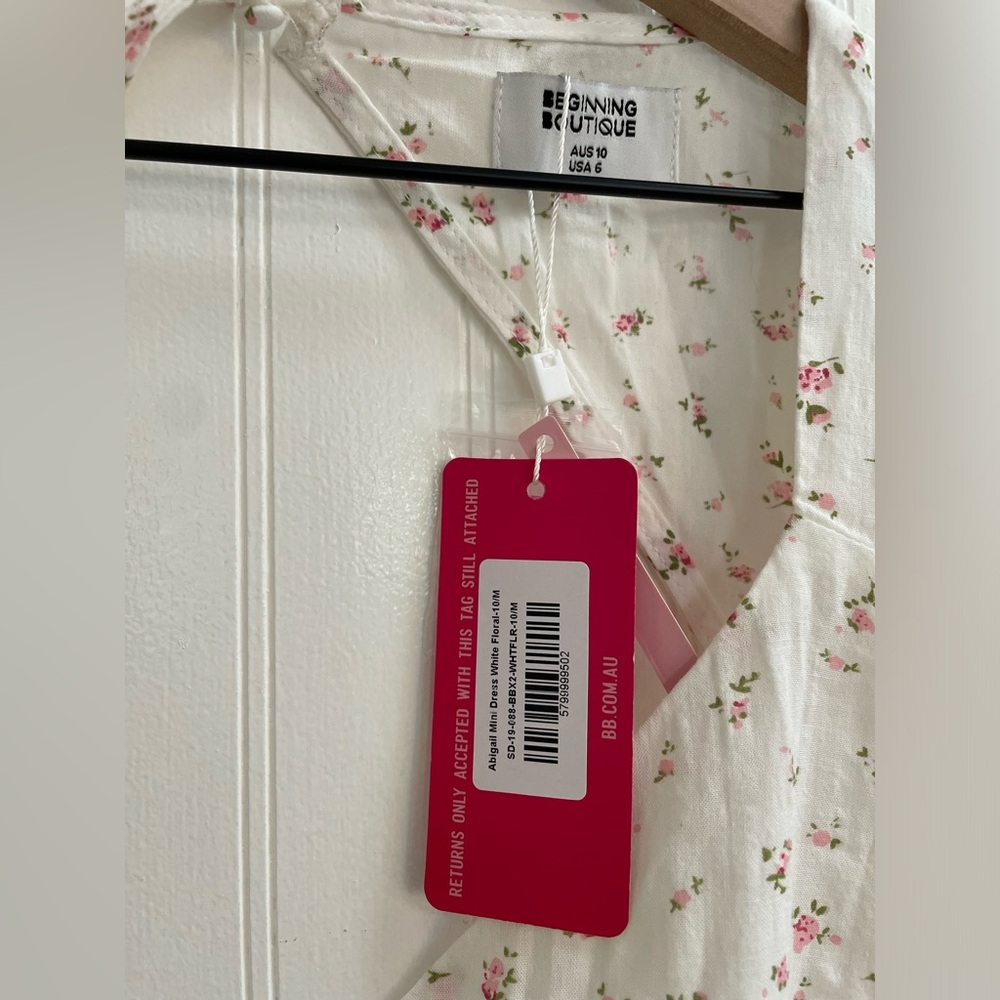 BEGINNING BOUTIQUE Abigail Mini Dress White Floral Ditsy Cottagecore Size 6 NWT - Picture 11 of 16